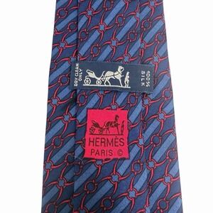 Hermes Men's Tie Equestrian Chain Links Navy/Red Silk 947 IA 3" (W) x 54.5" (L)